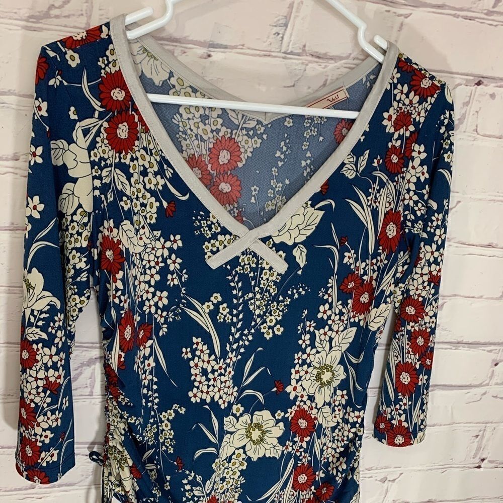 Vol 1 small top‎